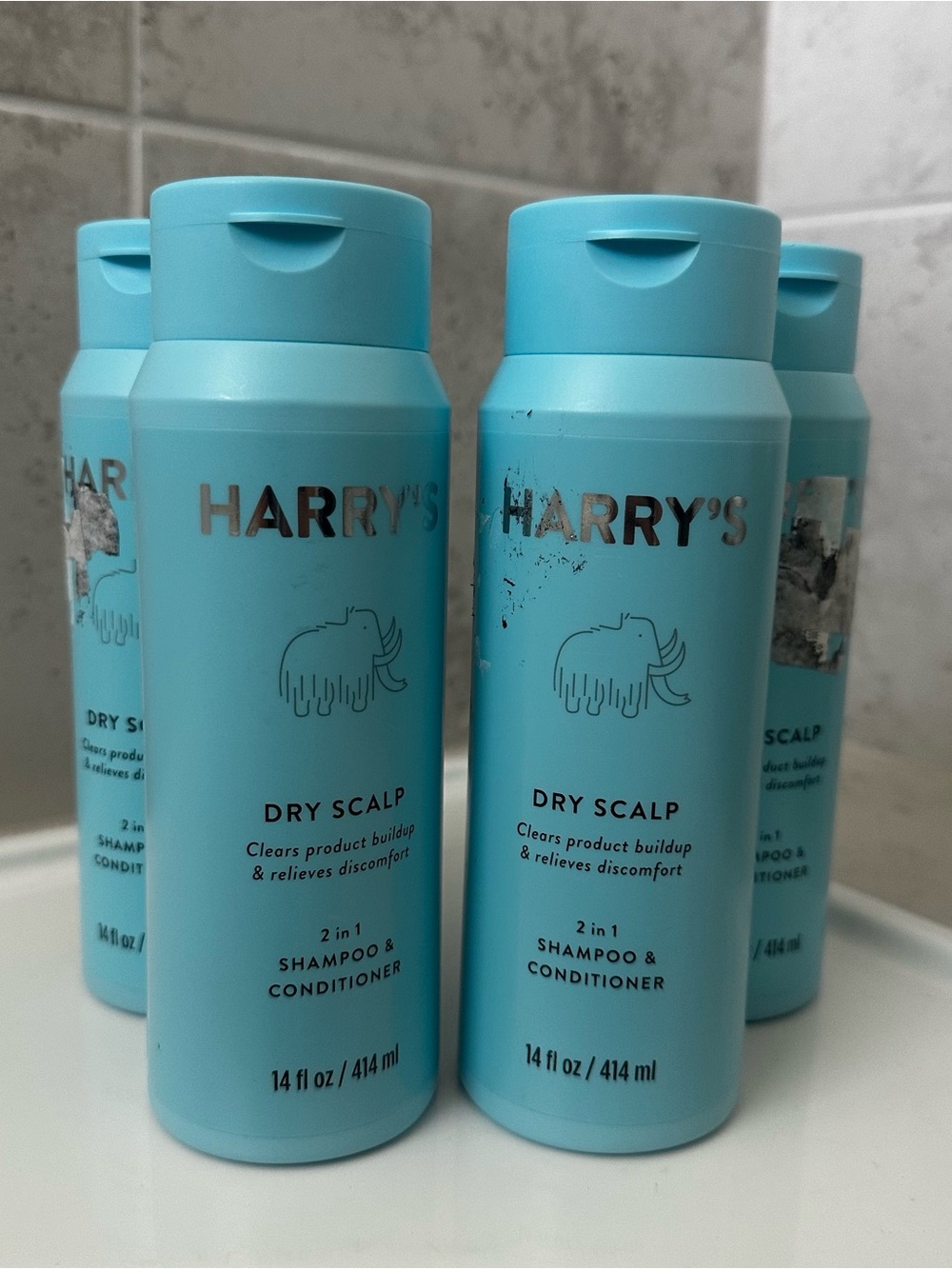 Harry’s Dry Scalp 2-in-1 Shampoo & Conditioner Bundle of 4